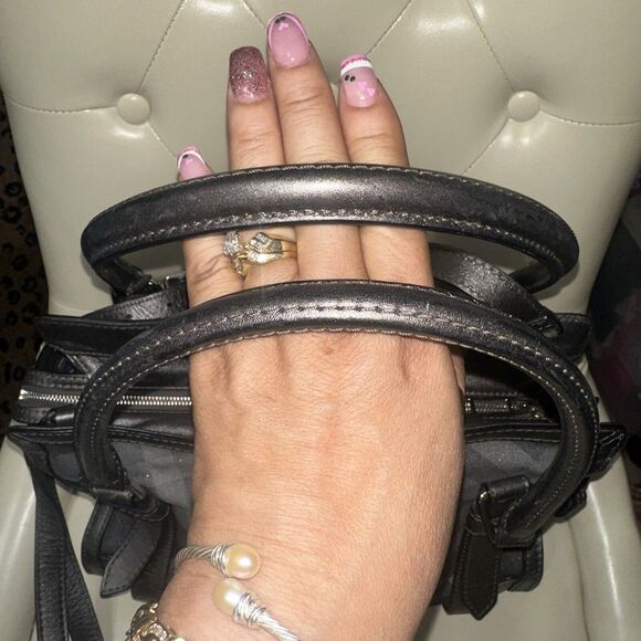 Authentic Burberry Gray Beat Check Shimmer Metallic Leather Crossbody Handbag - Picture 4 of 14